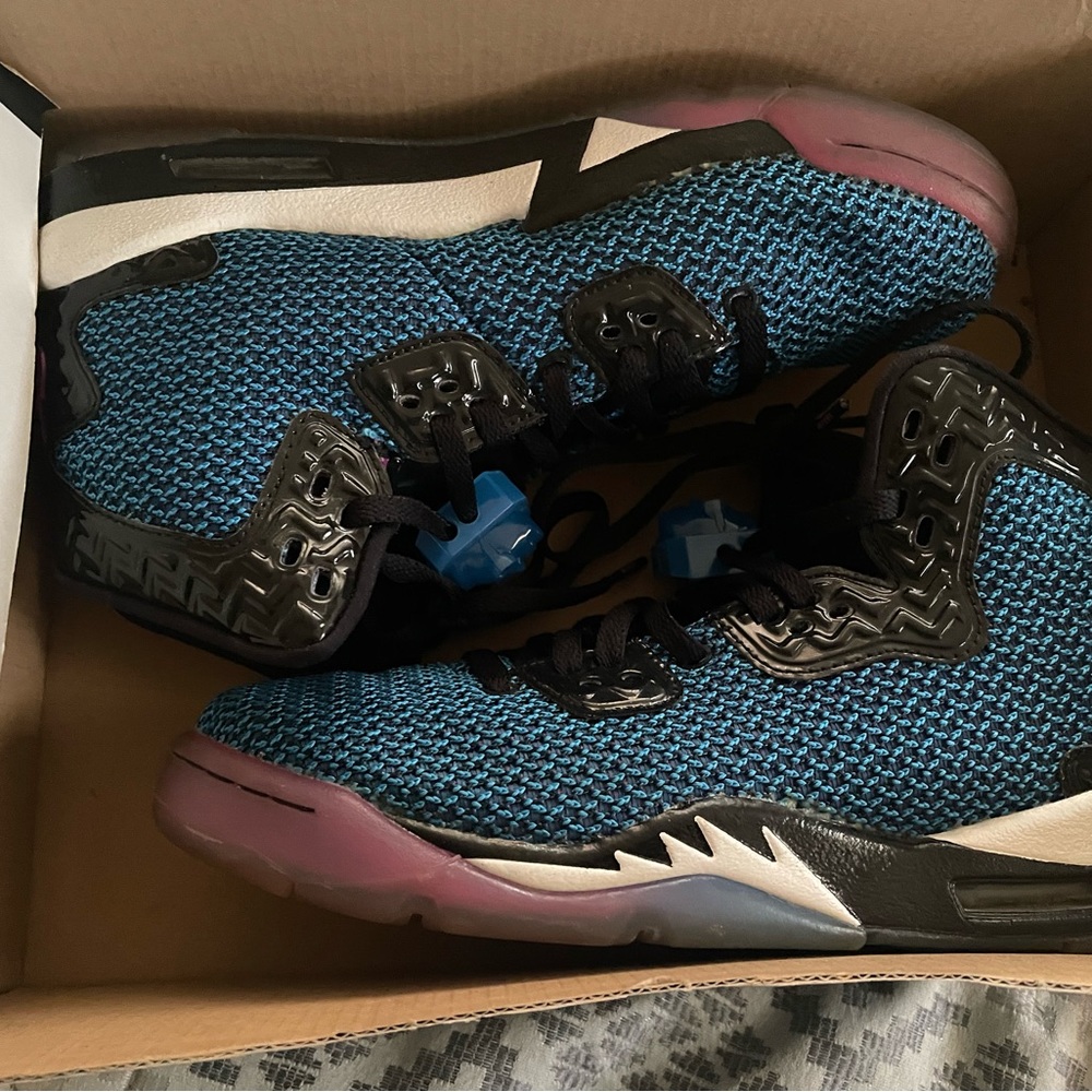 5.5 Y Air Jordan Spike Lee